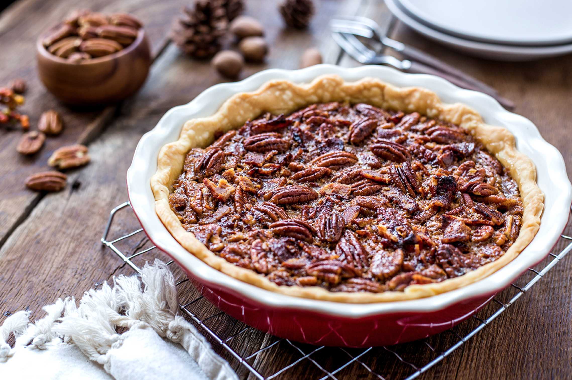 Classic Pecan Pie – DelicioUS!