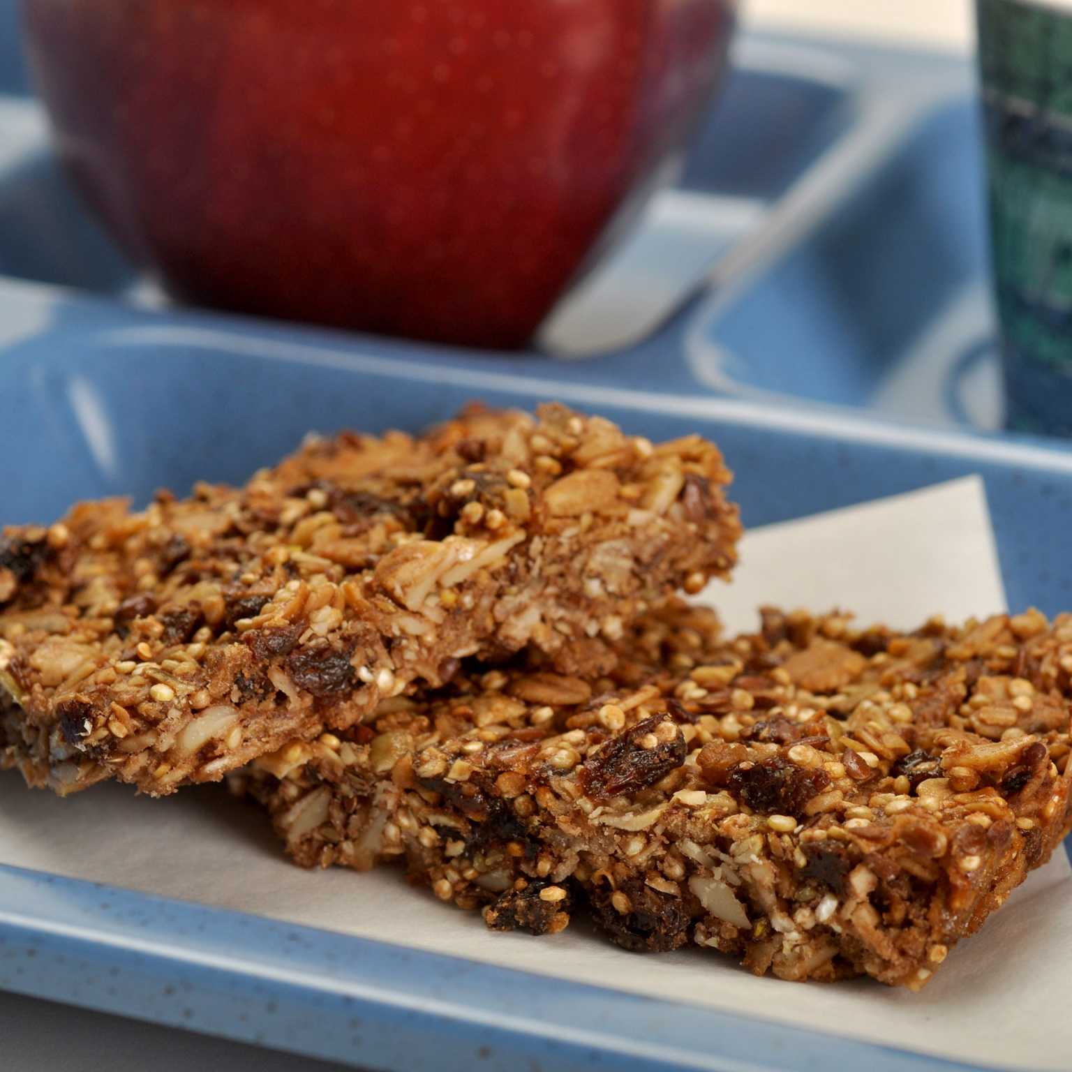 Quinoa Raisin Nut Bars DelicioUS!