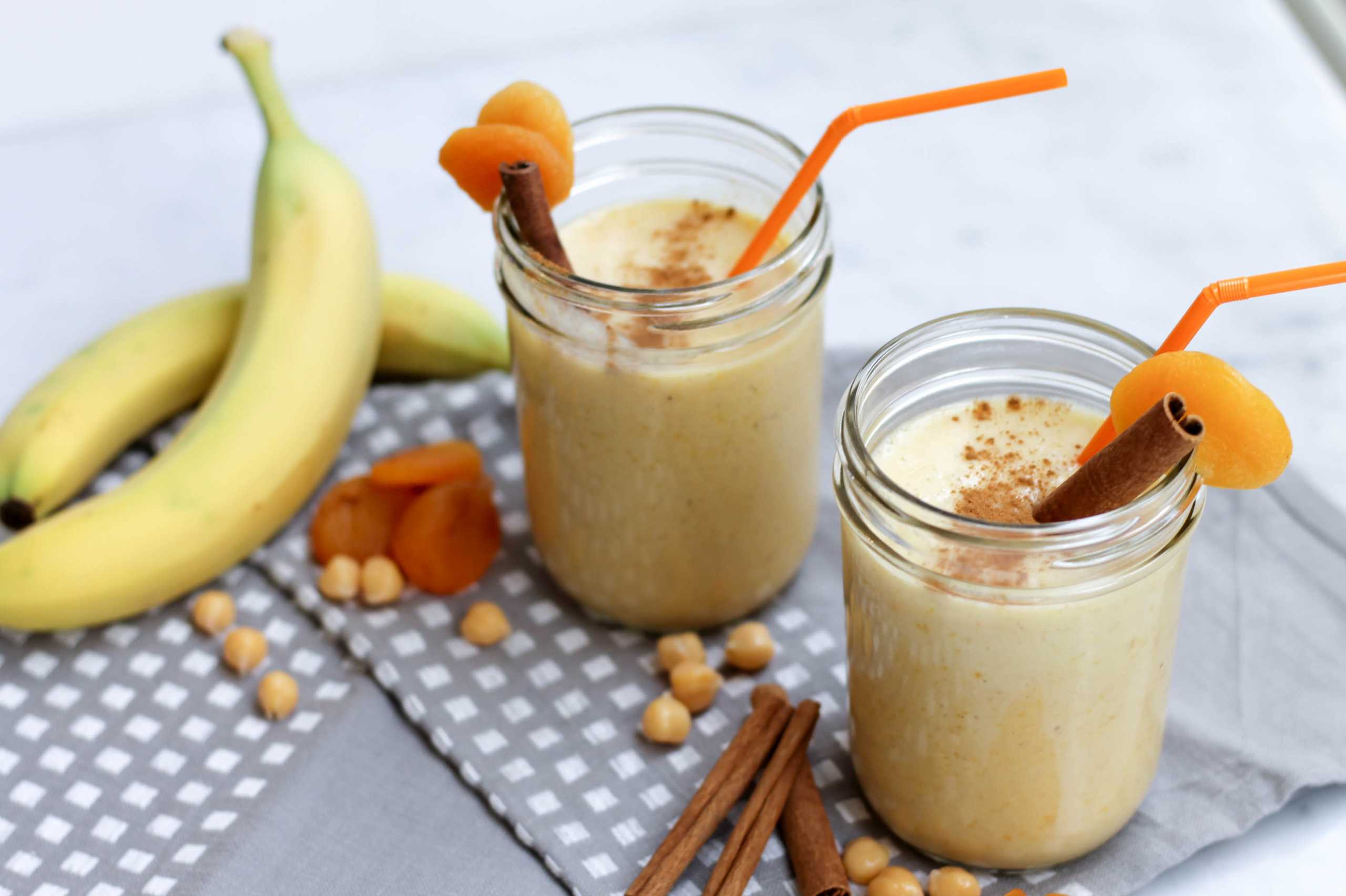 Apricot Chickpea Smoothie – DelicioUS!