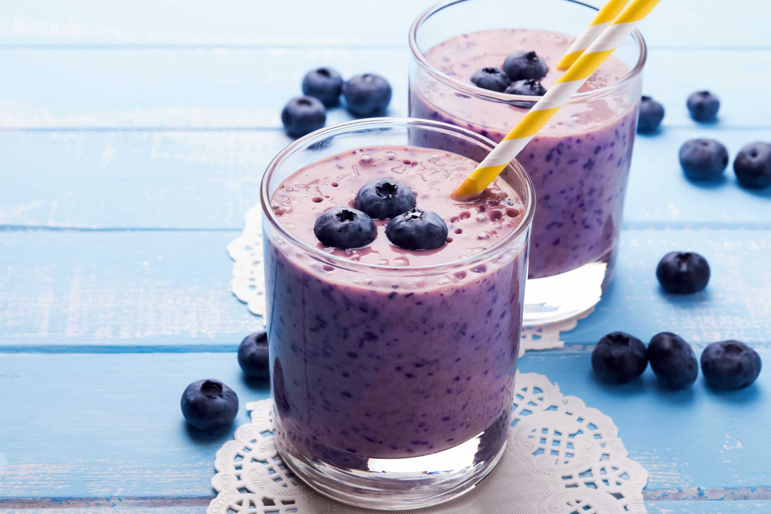 Blueberry Chai Protein Smoothie – DelicioUS!