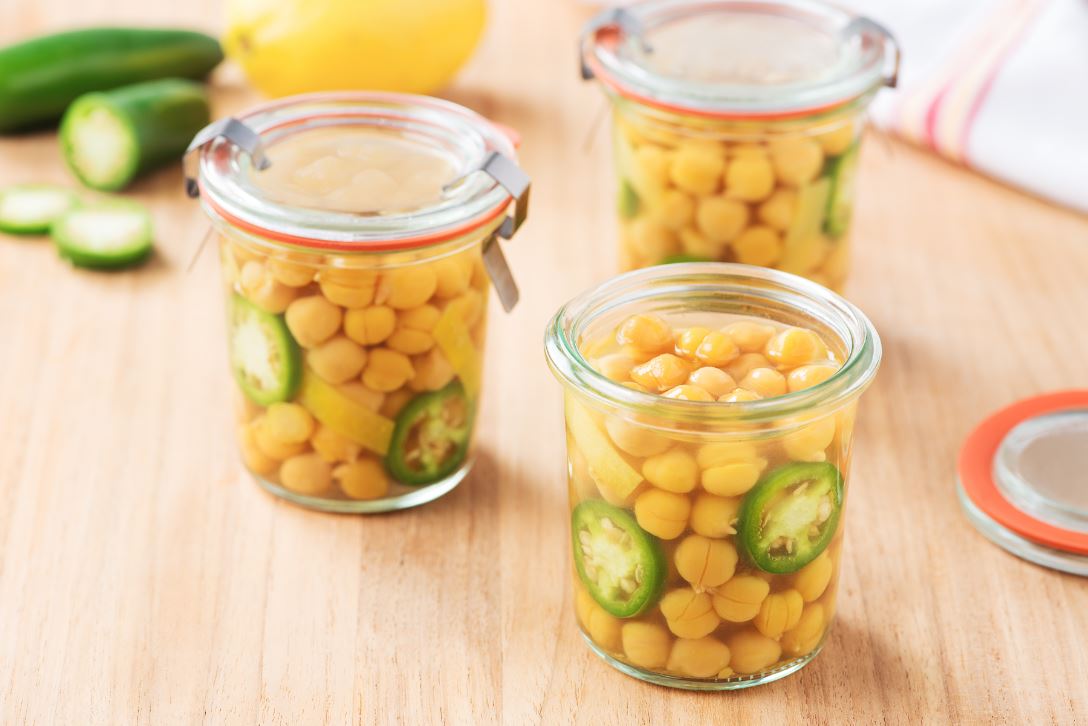 Pickled Chickpeas – DelicioUS!