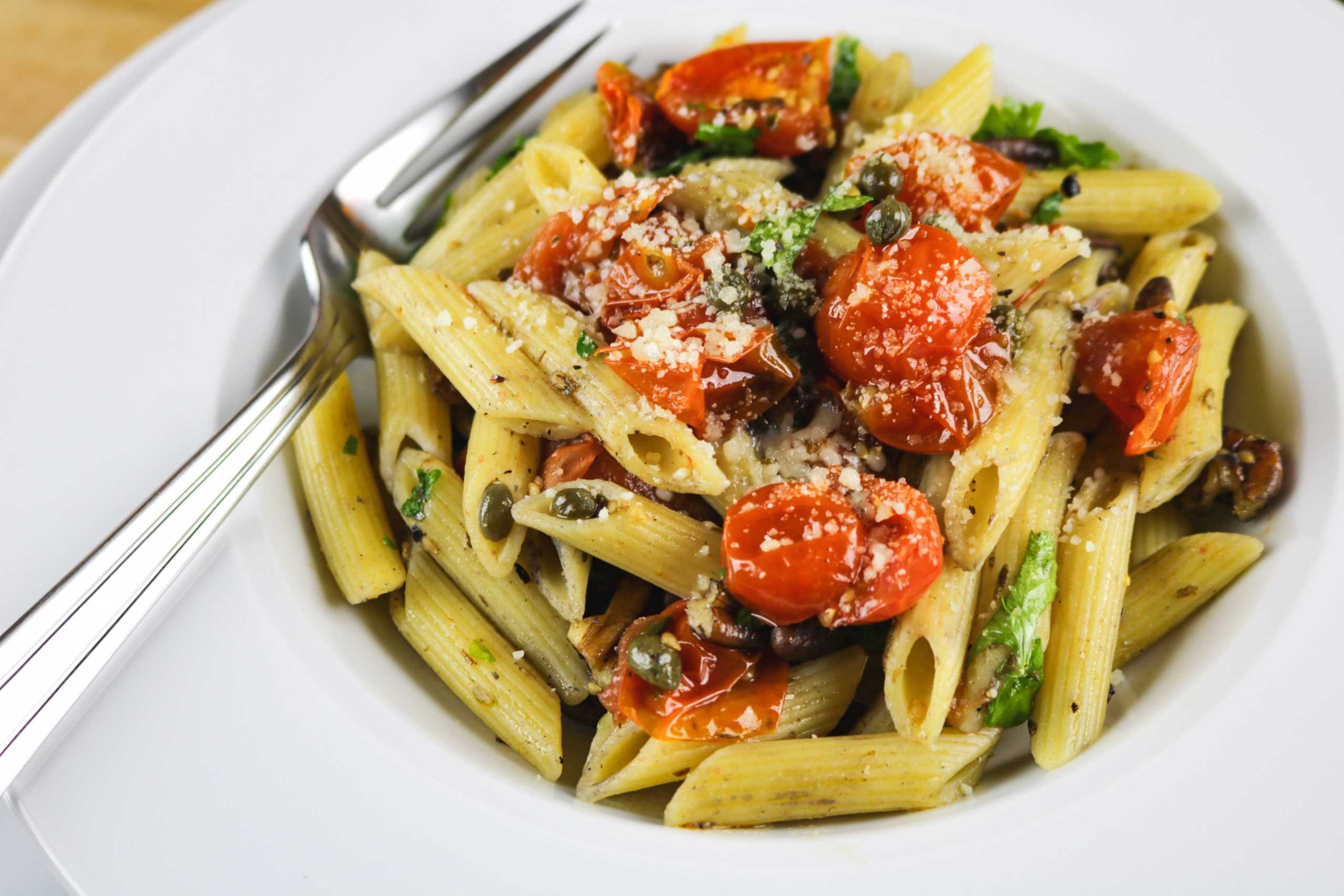 Pasta Primavera with Pecan Parmesan Topping – DelicioUS!