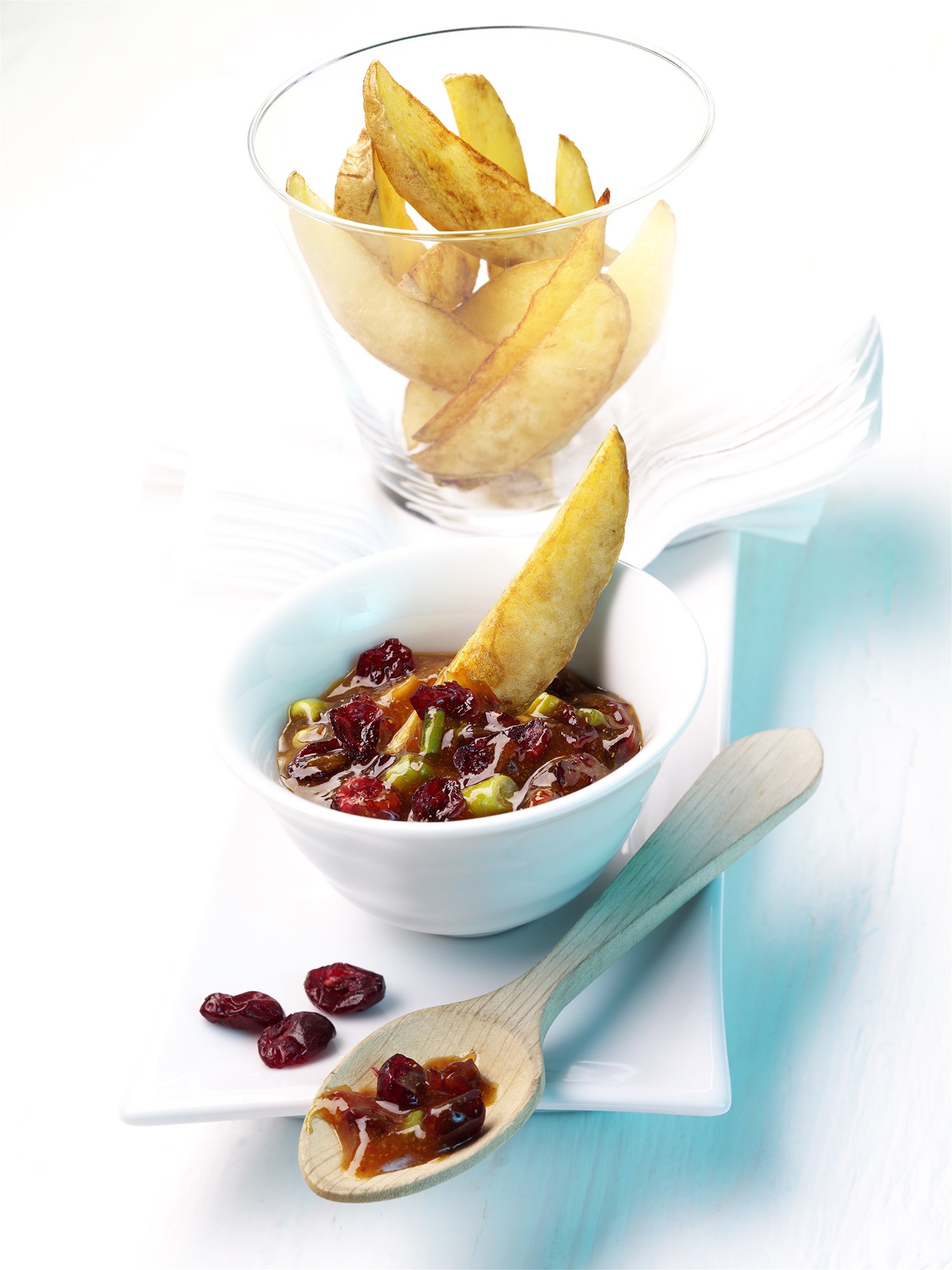 Cranberry Dip with Fried Potato Wedges – DelicioUS!