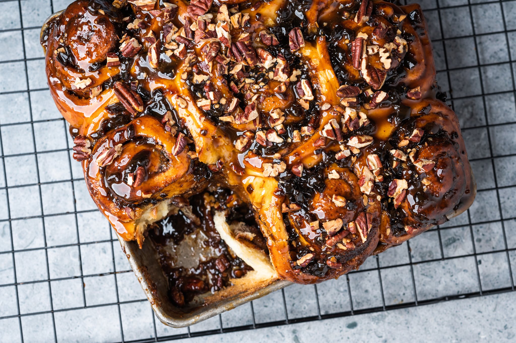 Incredible Pecan Sticky Buns – DelicioUS!