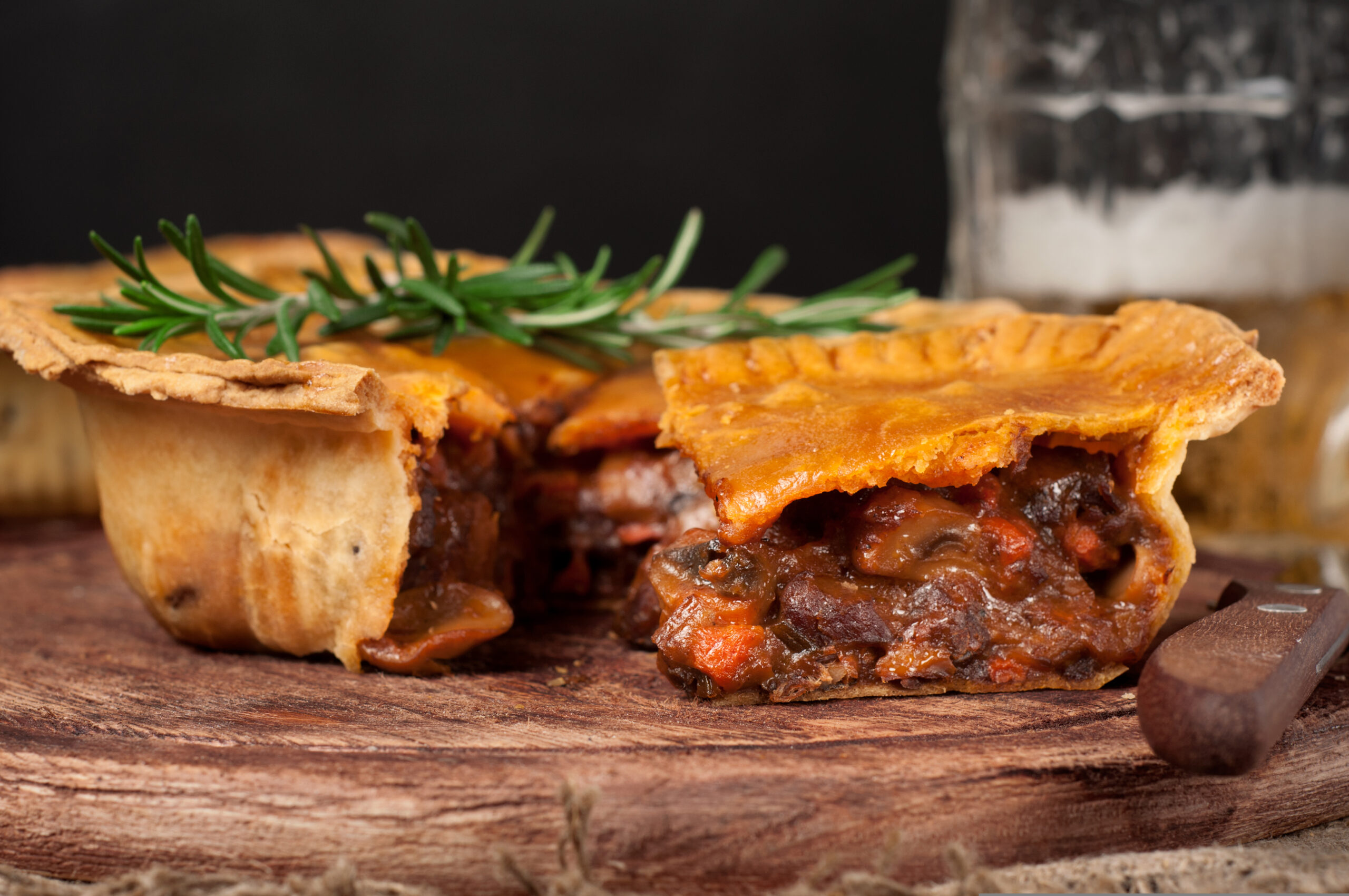 The Ultimate Spicy Beef Pie – DelicioUS!