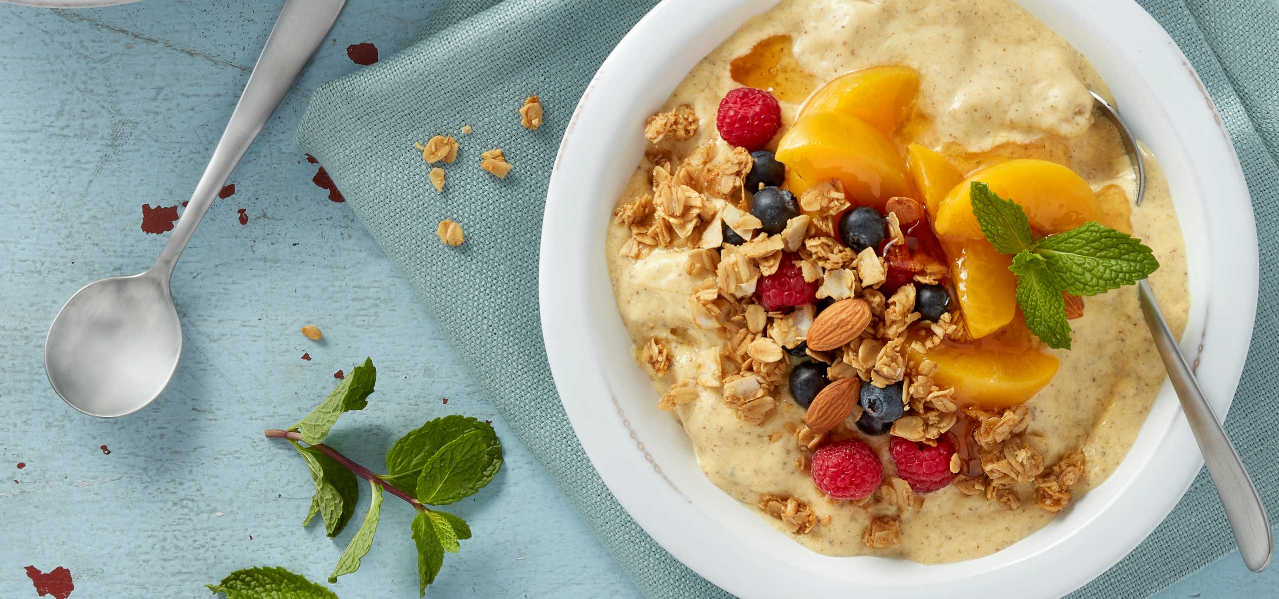 California Cling Peach Smoothie Bowls – DelicioUS!