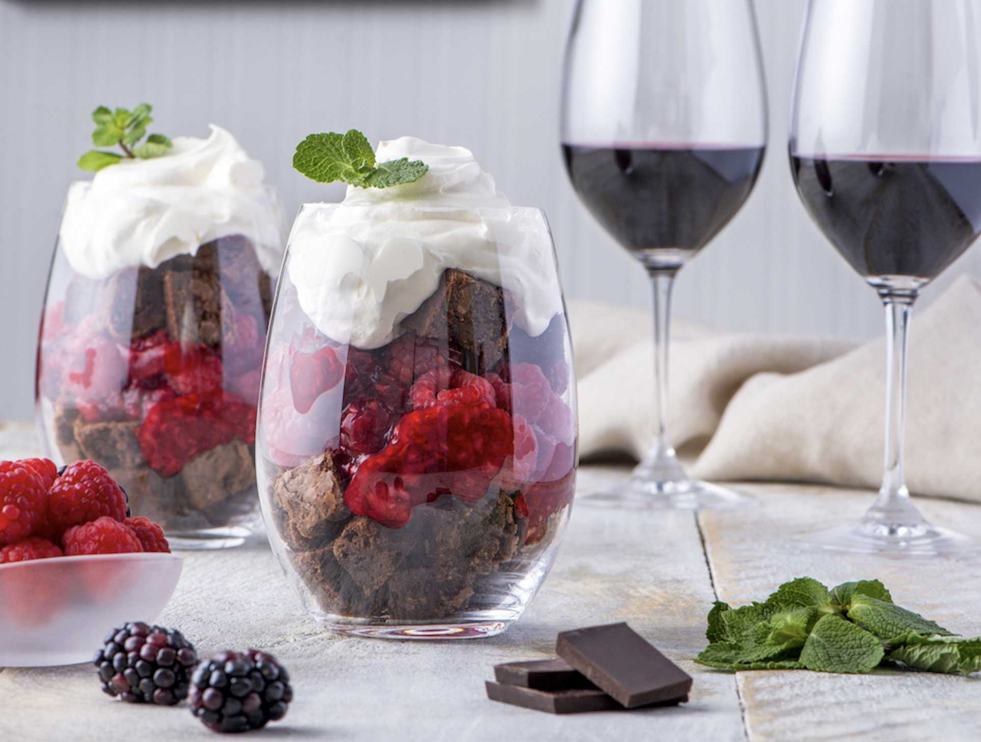 3 Valentine's Day Desserts and Wine Pairings DelicioUS!