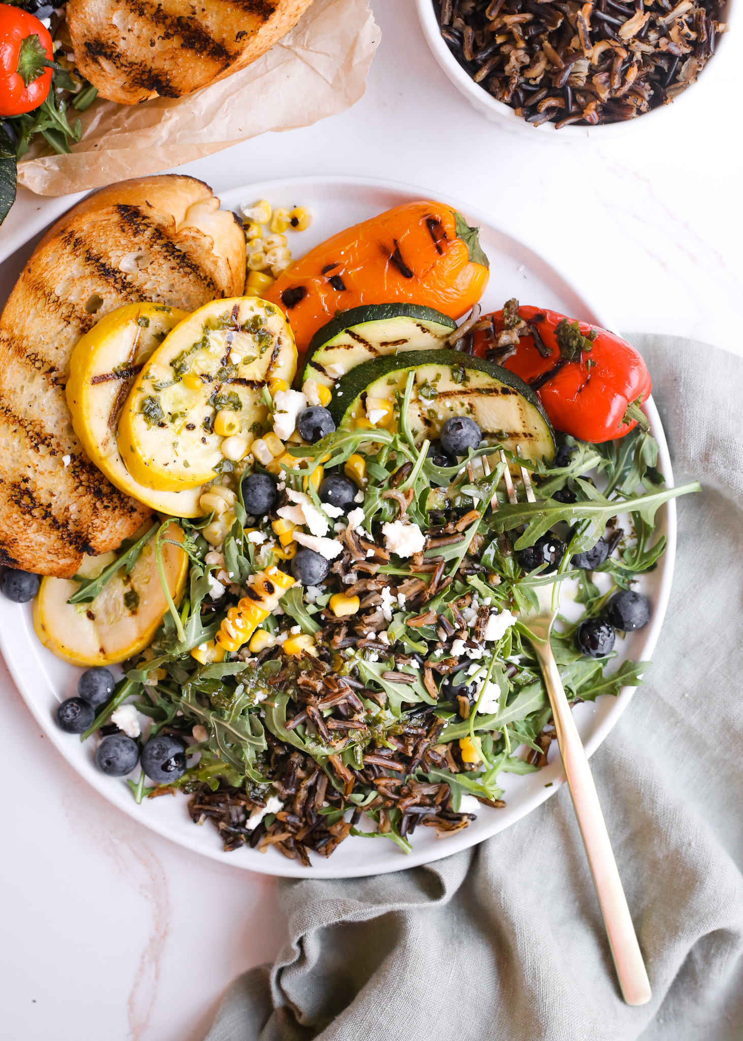 Summer Salad with Grilled Vegetables and Wild Rice – DelicioUS!