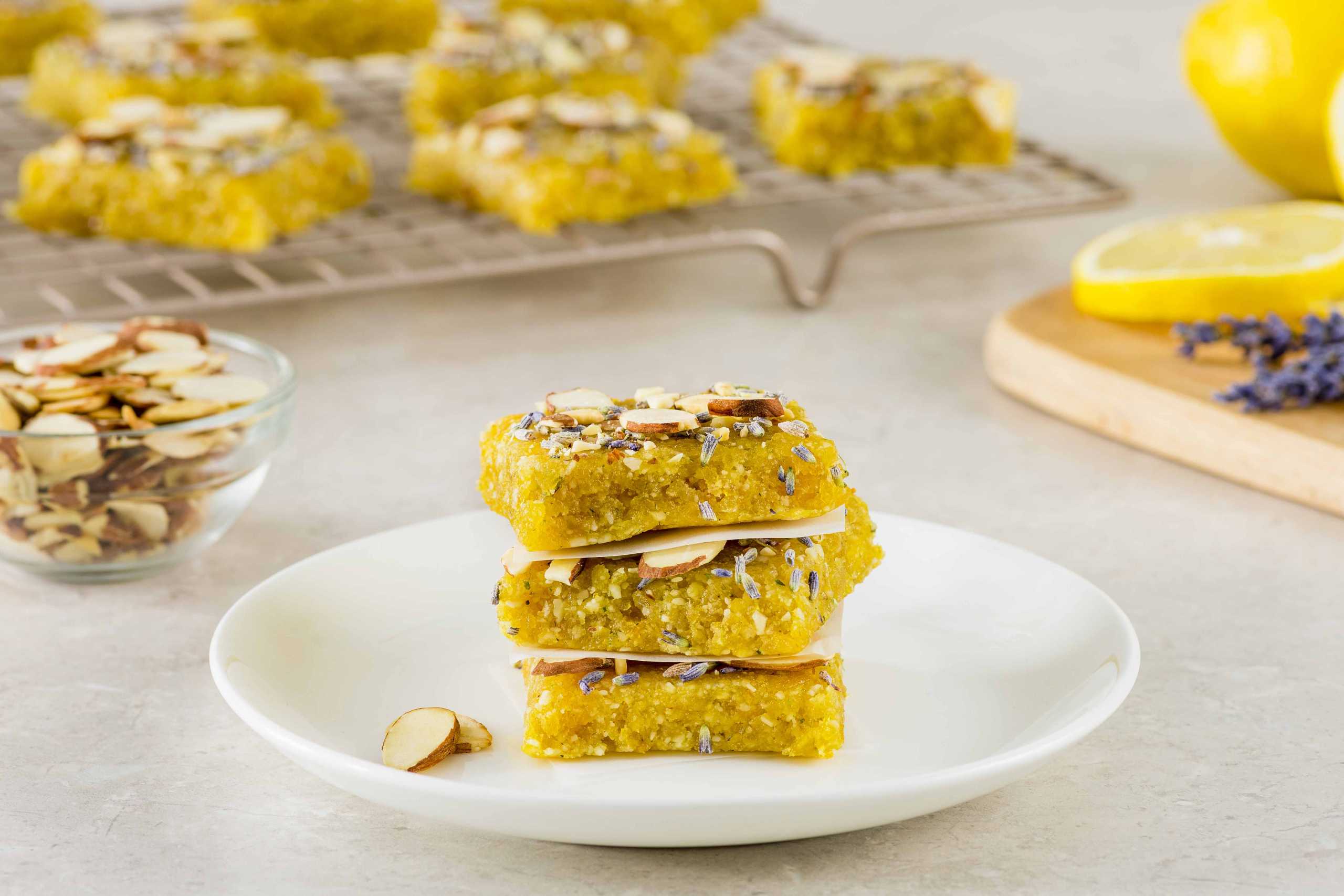 Lemon Lavender Almond Protein Bar – DelicioUS!