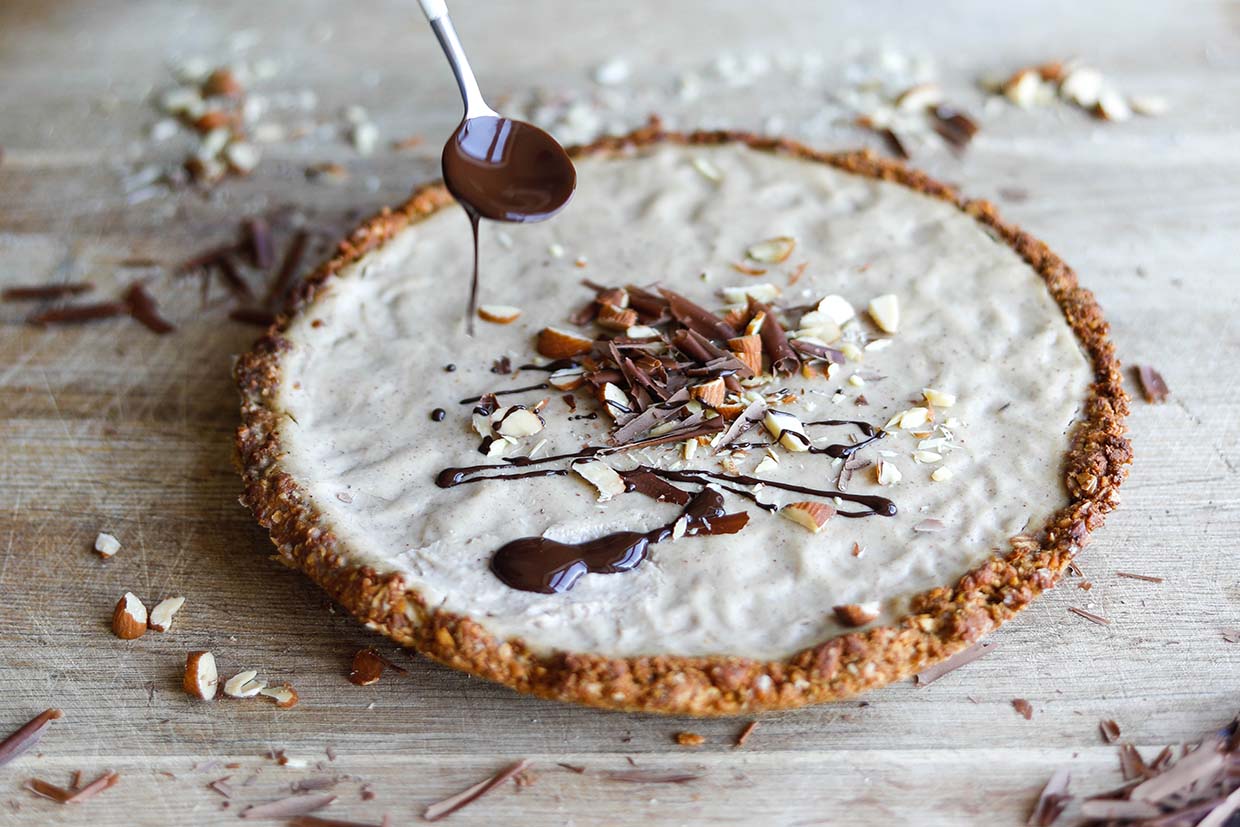 No-Bake Almond Cheesecake – DelicioUS!